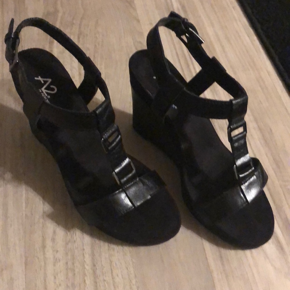 Shoes wedges